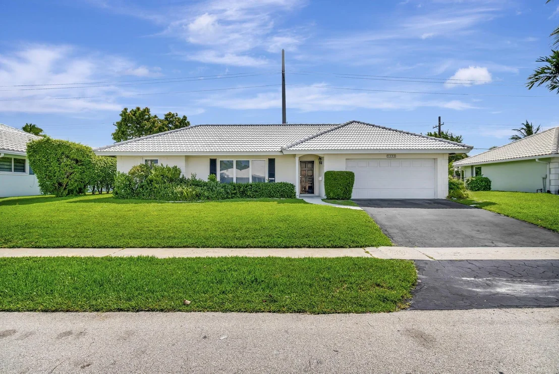 Photo of 1355 Walnut Terrace