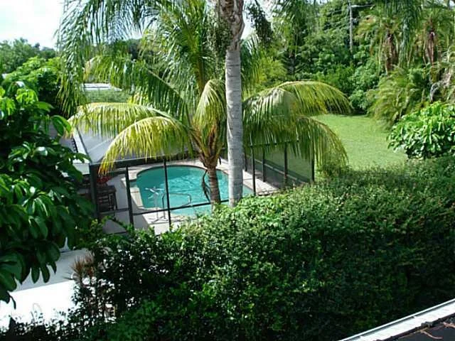 Photo of 1356 NW Pine Lake Drive