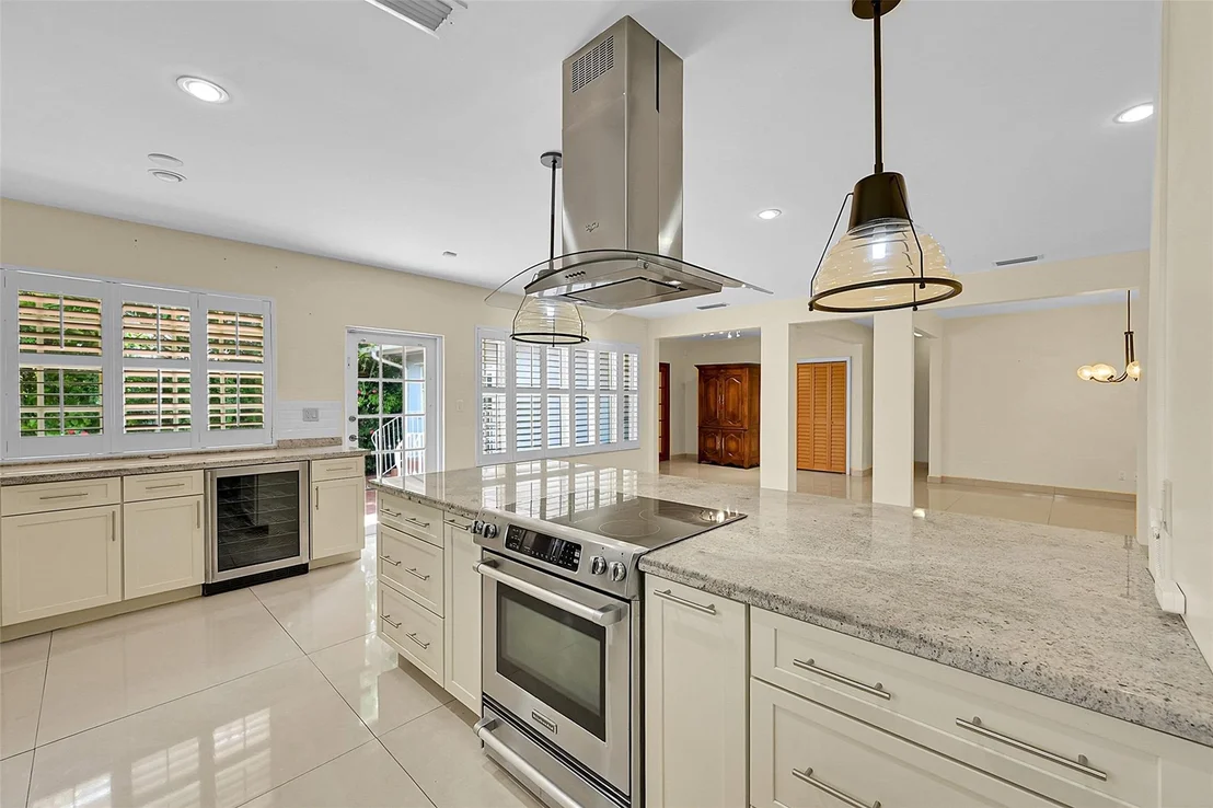 Photo of 1401 Red Road