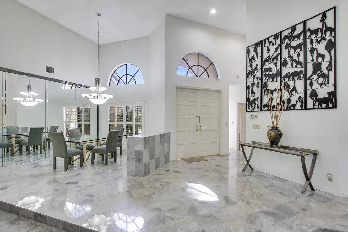 Photo of 7770 La Corniche Circle