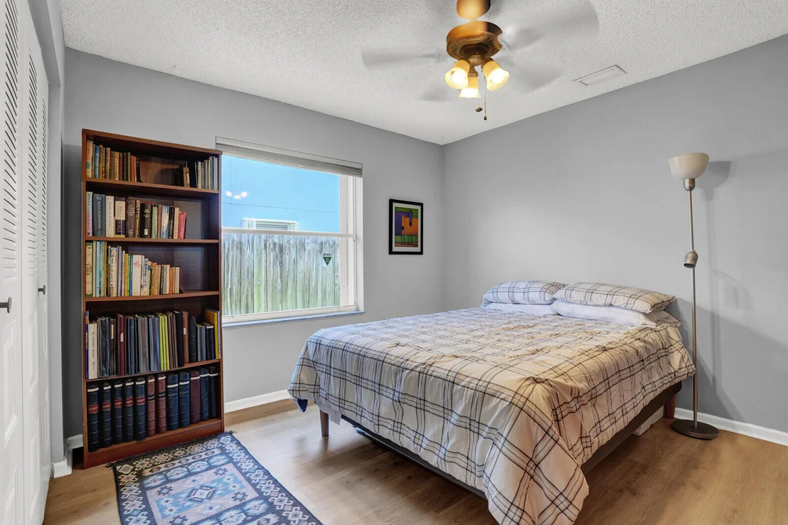 Photo of 5696 Descartes Circle