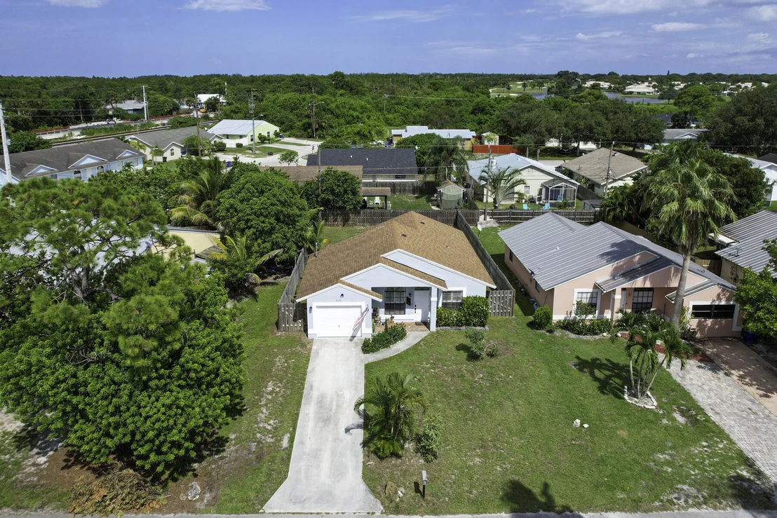 Photo of 5645 SE Mitzi Lane