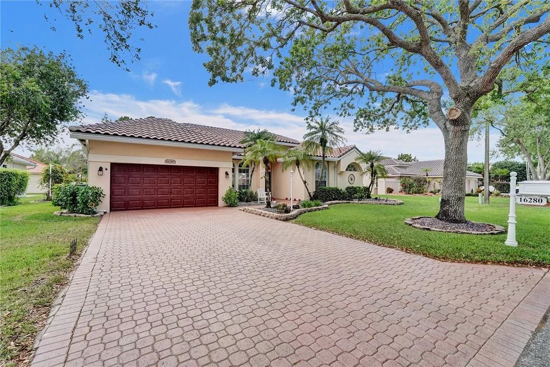 Photo of 16280 Owasco Circle