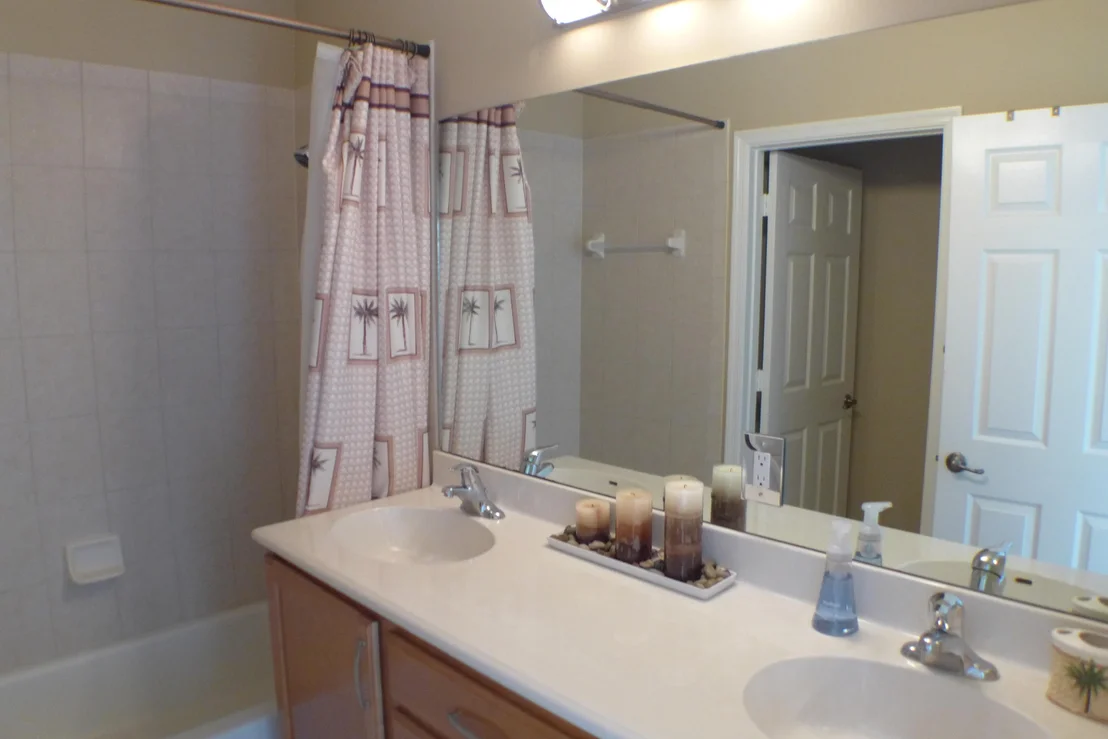 Photo of 1090 Grove Park Circle