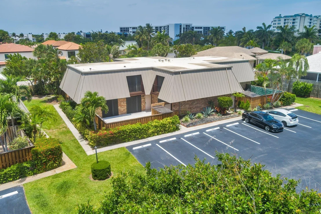 Photo of Unit 20D at 1420 Ocean Way