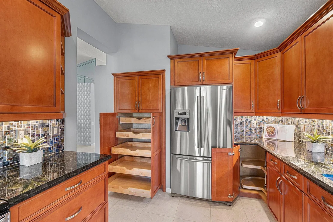 Photo of 6691 Maybrook Road