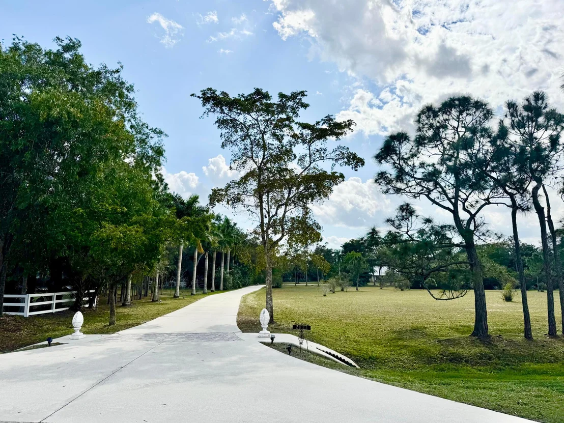 Photo of 2884 SE Ranch Acres Circle