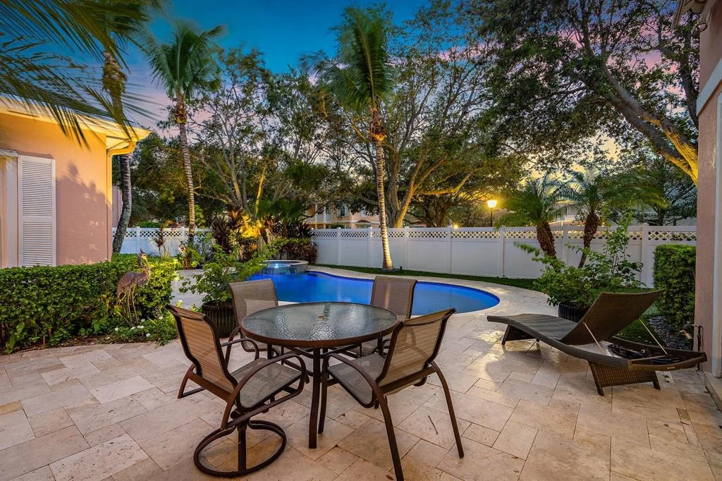 Photo of 164 Promenade Way
