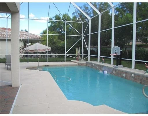 Photo of 4418 Mariners Cove Drive