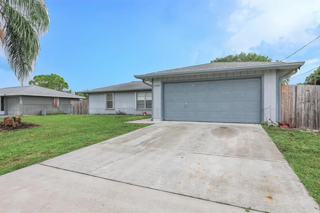 Photo of 6103 Palm Drive