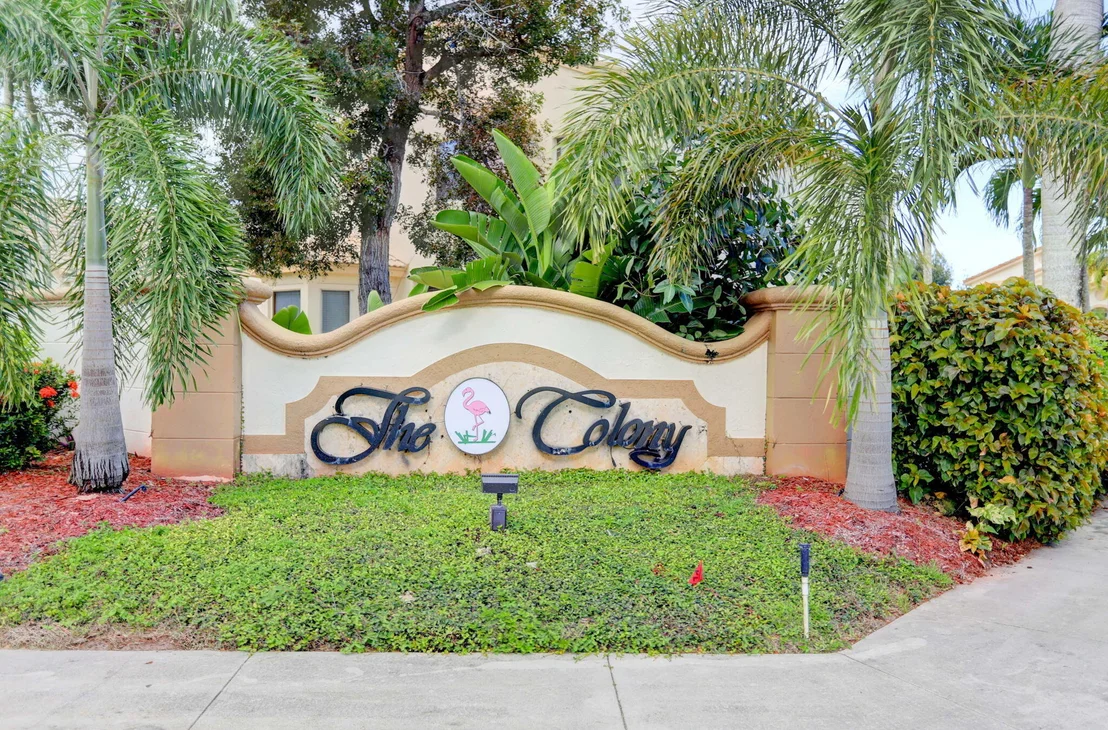 Photo of 1605 E Classical Boulevard