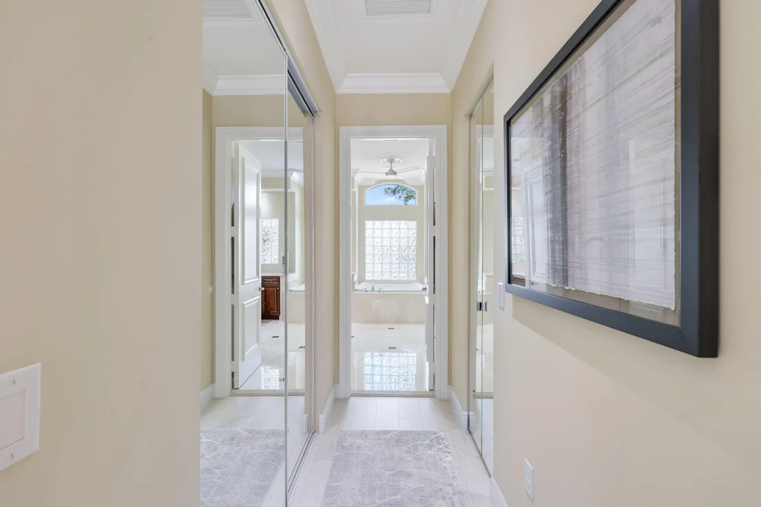 Photo of 11879 Fox Hill Circle