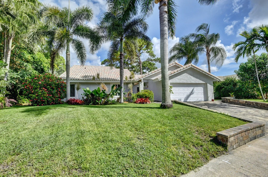Photo of 2941 NW 24th Way