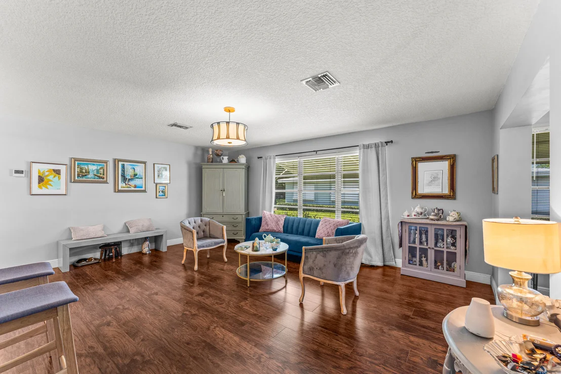 Photo of Unit D at 112 High Point Boulevard