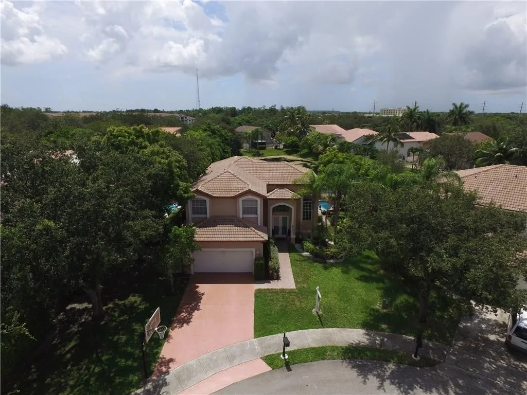 Photo of 6020 NW 58th Way