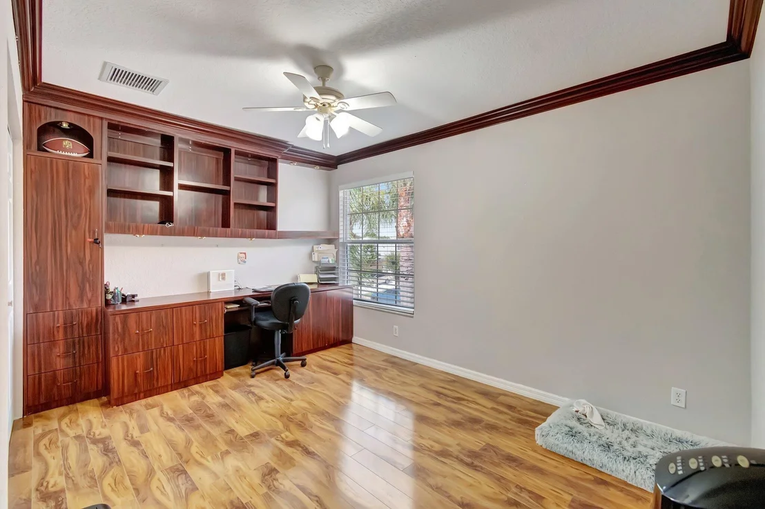 Photo of 6788 Hendry Drive