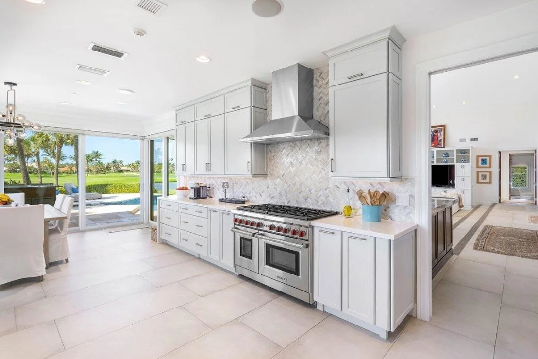 Photo of 2160 SE Golfview Lane