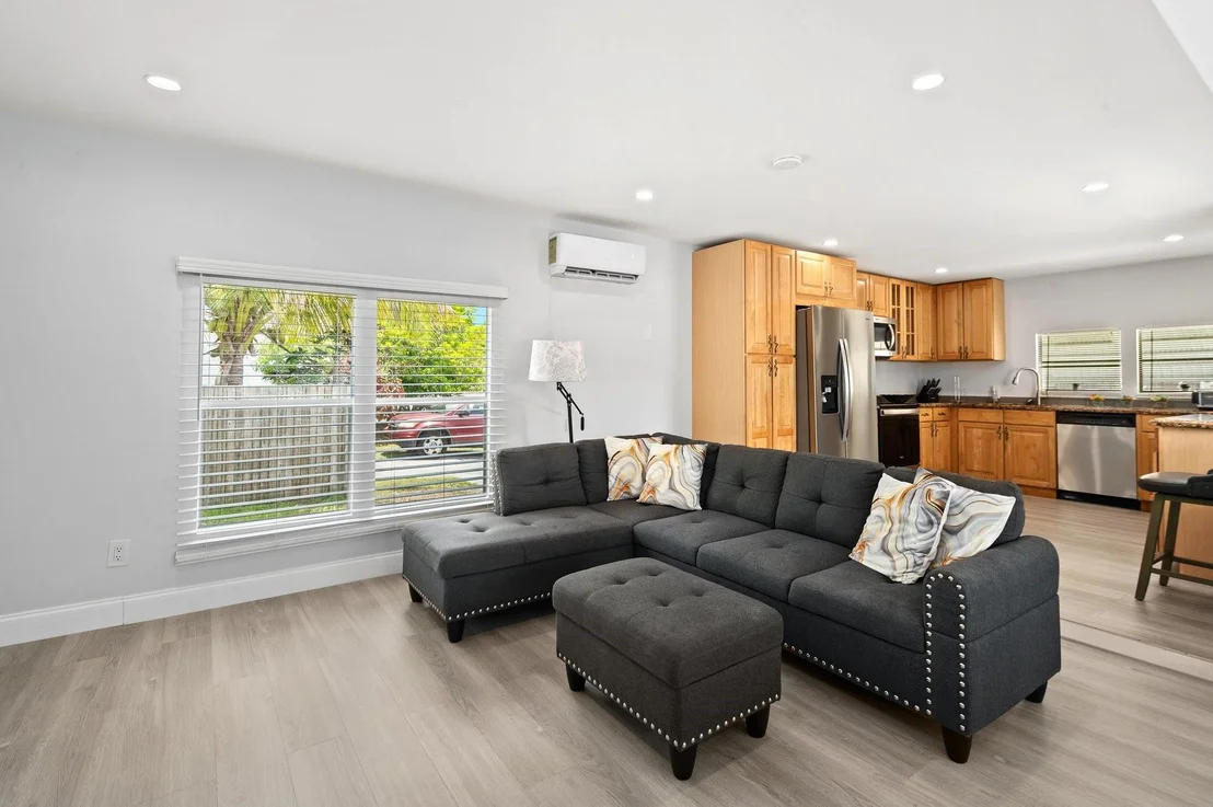 Photo of 22868 Cascade Road