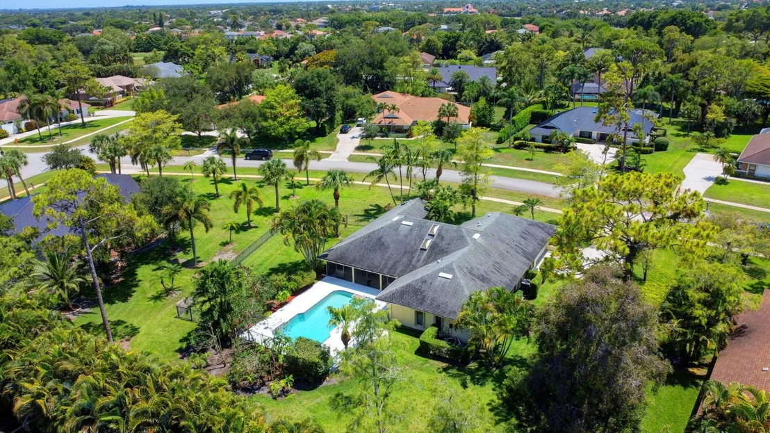Photo of 15385 Cedar Bluff Place
