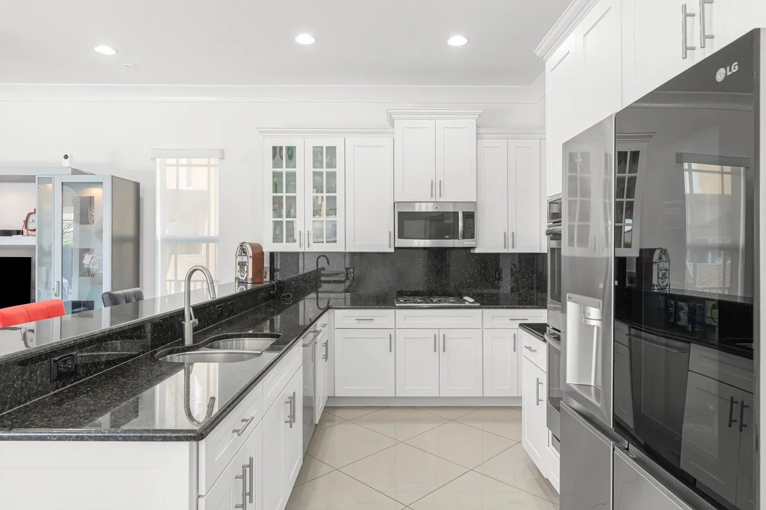 Photo of 9130 Edgewater Bend