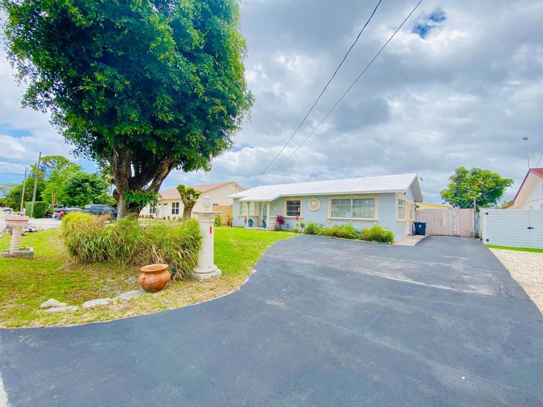 Photo of 4380 Marilyn Drive