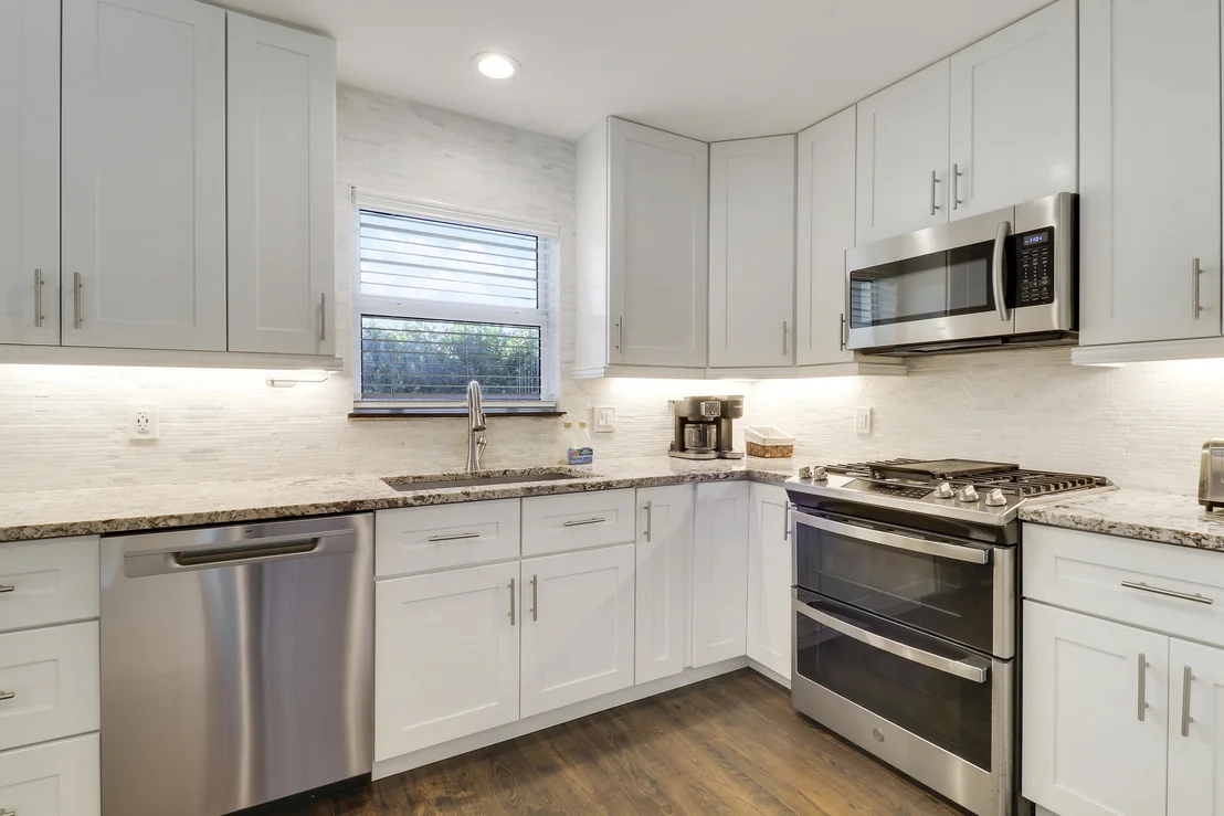 Photo of 424 Ebbtide Drive