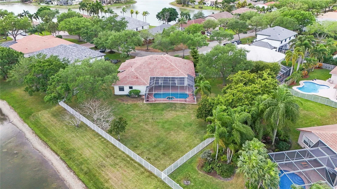 Photo of 16241 Owasco Circle