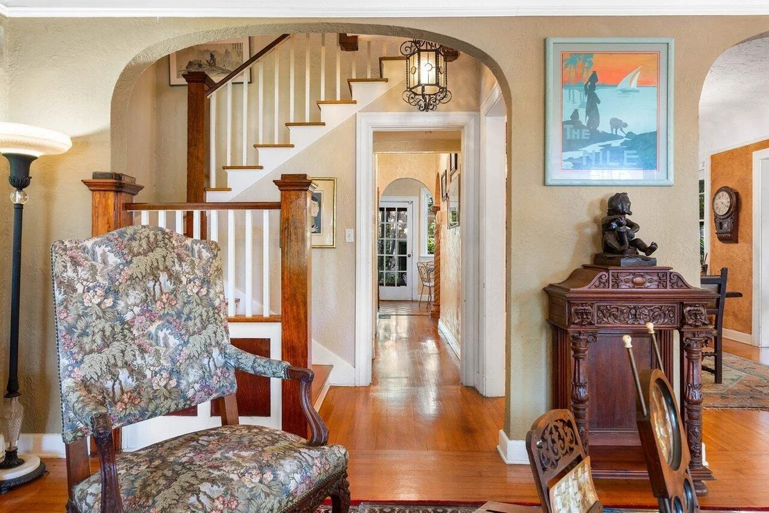 Photo of 739 Sunset Road