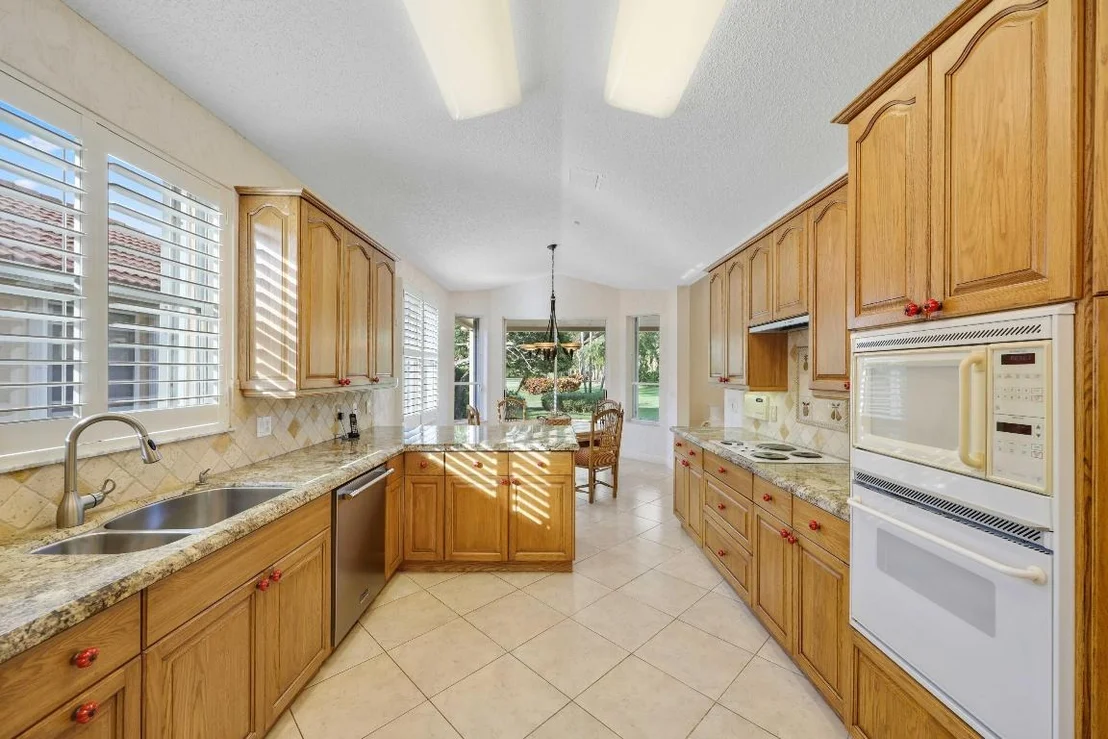 Photo of 7633 La Corniche Circle
