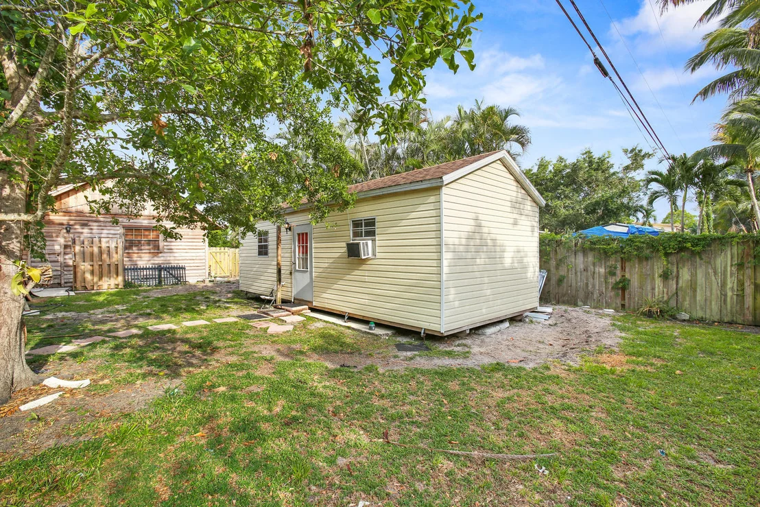 Photo of 290 Akron Road