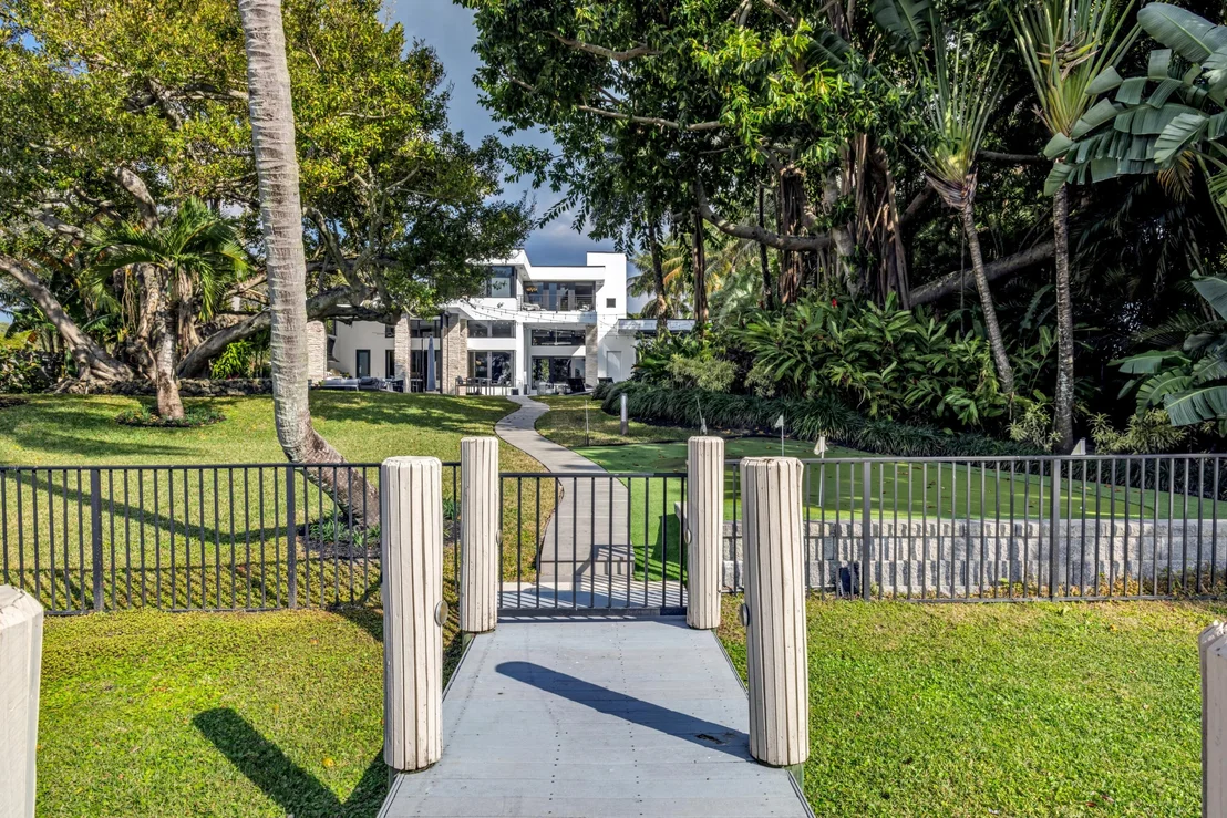 Photo of 1080 Lake Drive