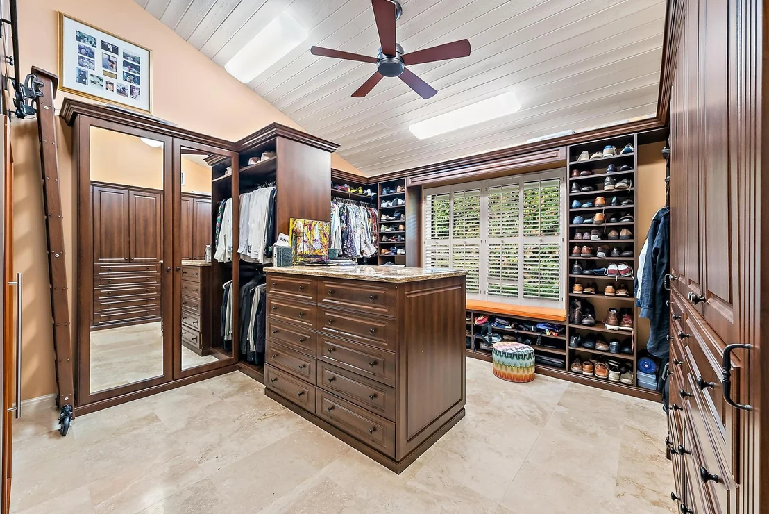 Photo of 18371 SE Lakeside Drive