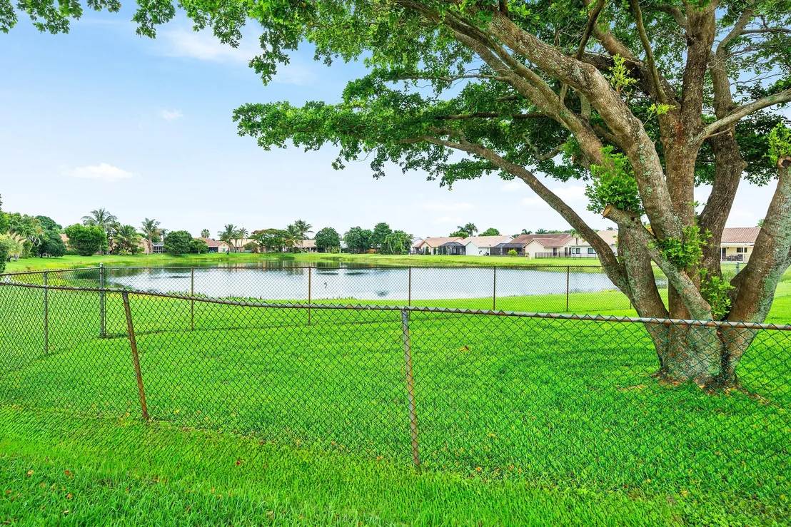 Photo of 5781 Laurel Green Circle