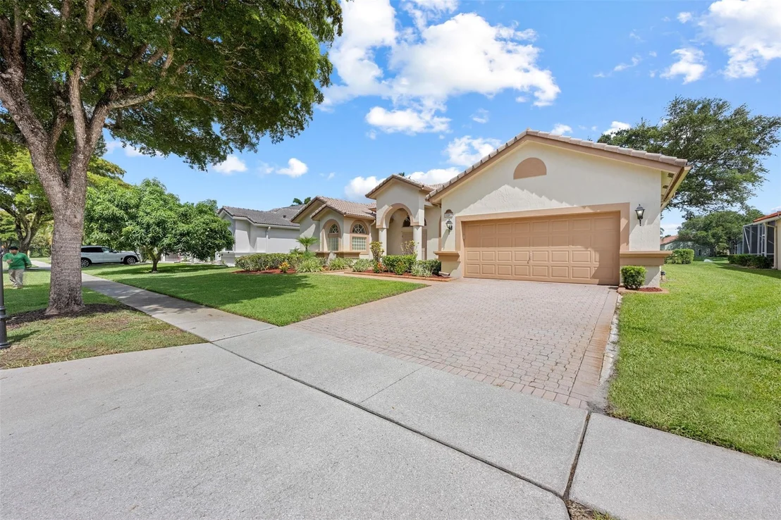Photo of 10307 Lexington Estates Boulevard
