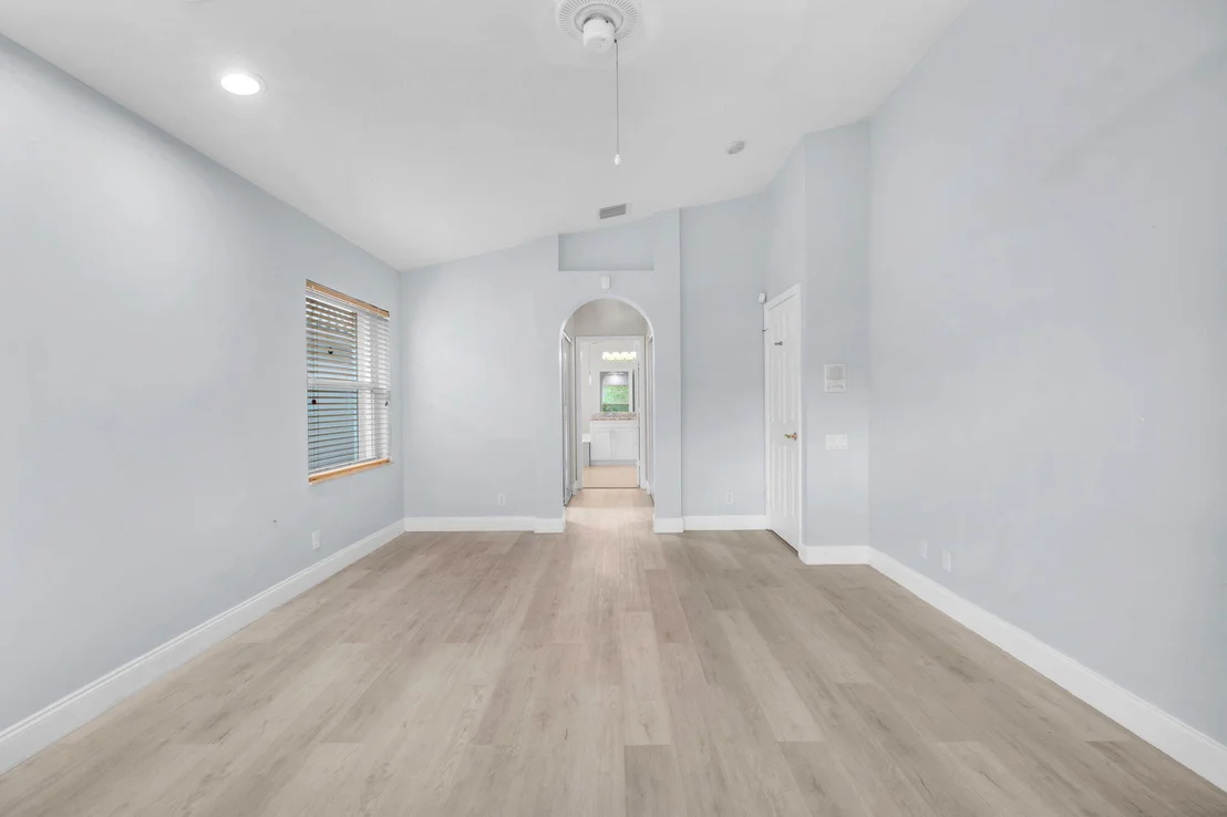 Photo of 11542 SPRING OAK Avenue