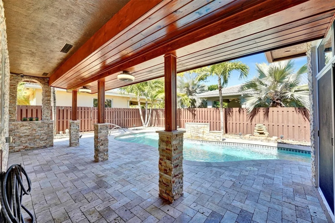 Photo of 49 SE 6th Street