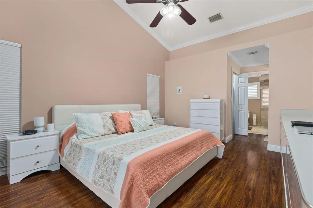Photo of 10123 Canoe Brook Circle