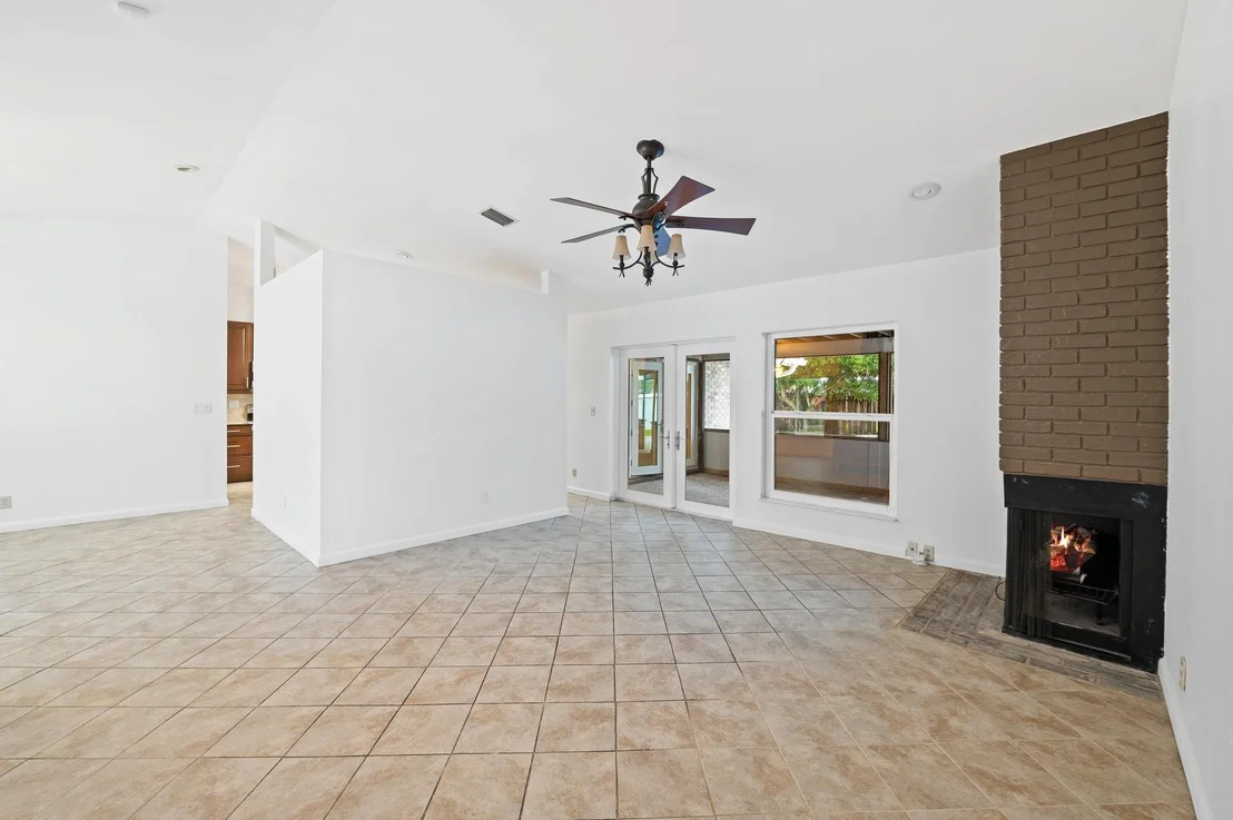 Photo of 41 W Palm Drive
