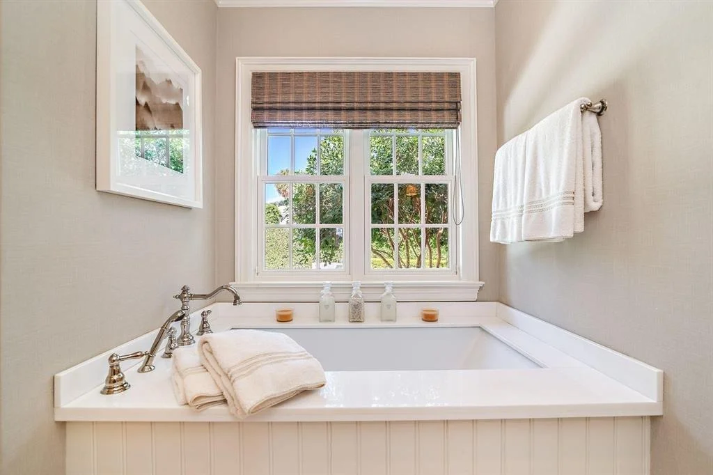 Photo of 272 Tradewind Drive