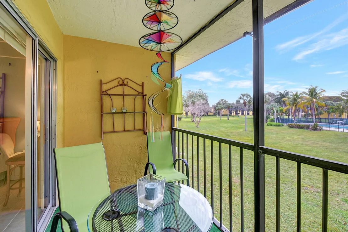 Photo of Unit 512 at 512 Meadows Circle