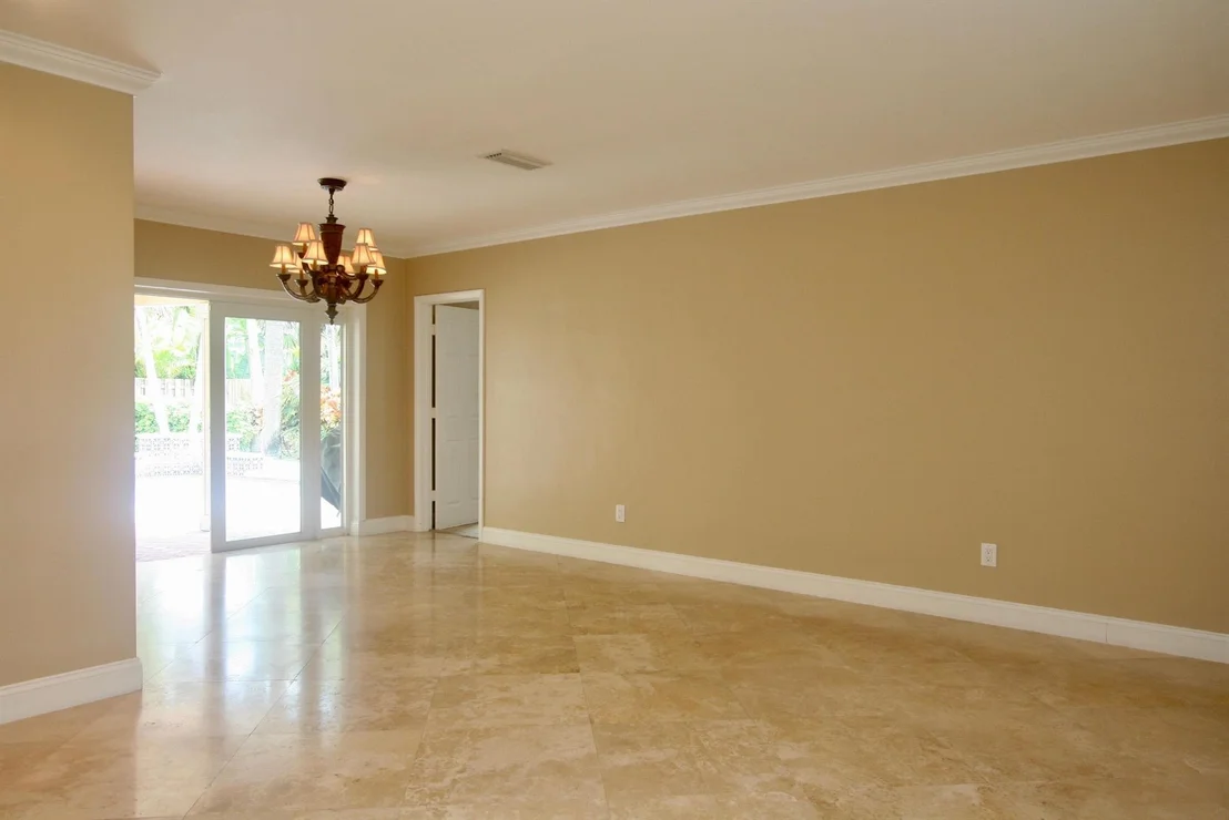 Photo of 839 Malaga Drive