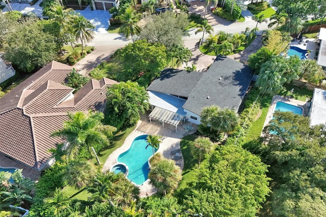 Photo of 2525 SE 7th Drive