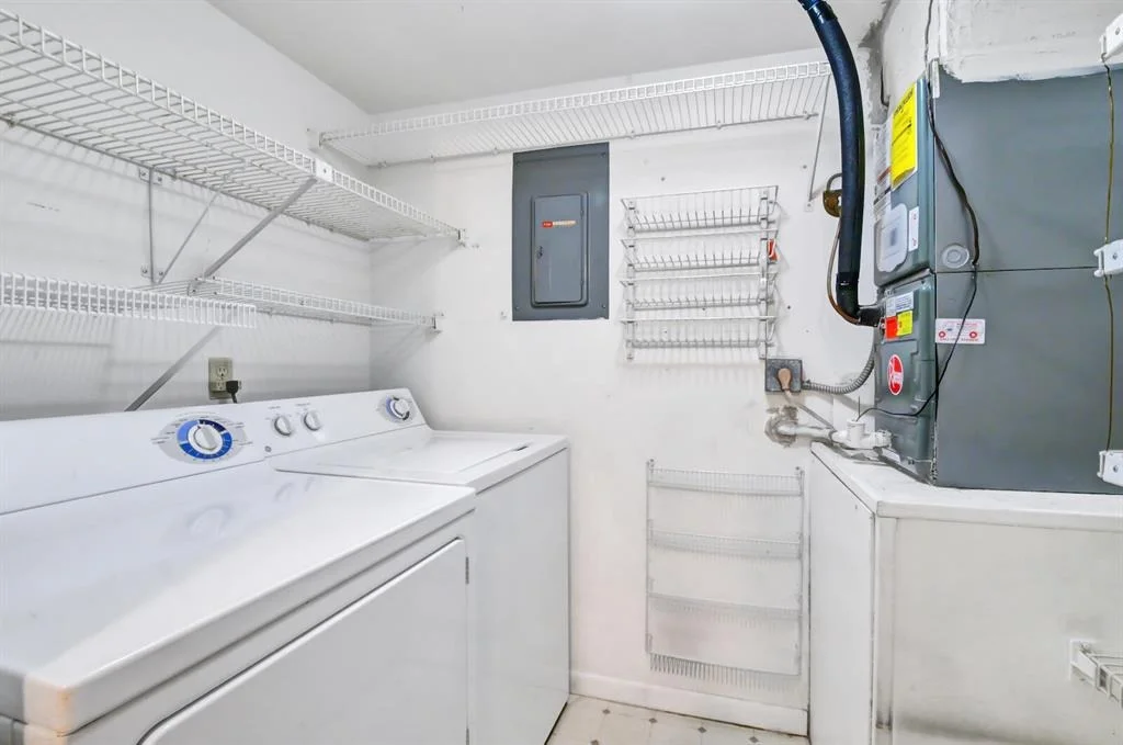 Photo of Unit B2 at 301 Knotty Pine Circle