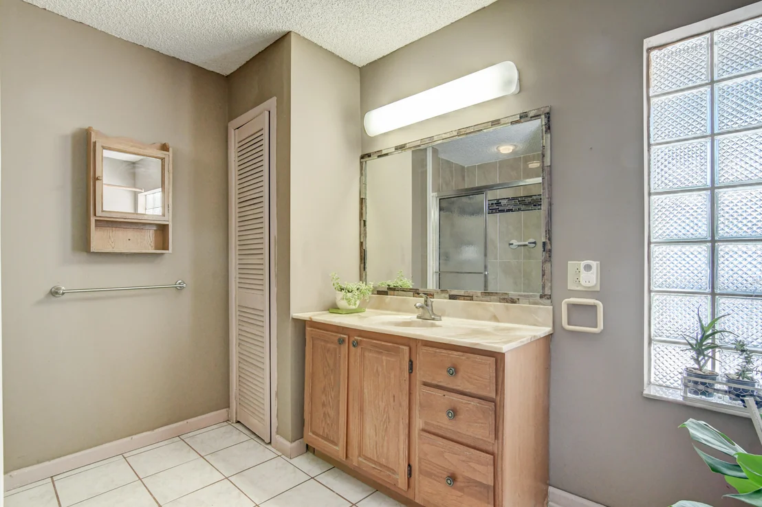 Photo of 12623 Pineacre Lane