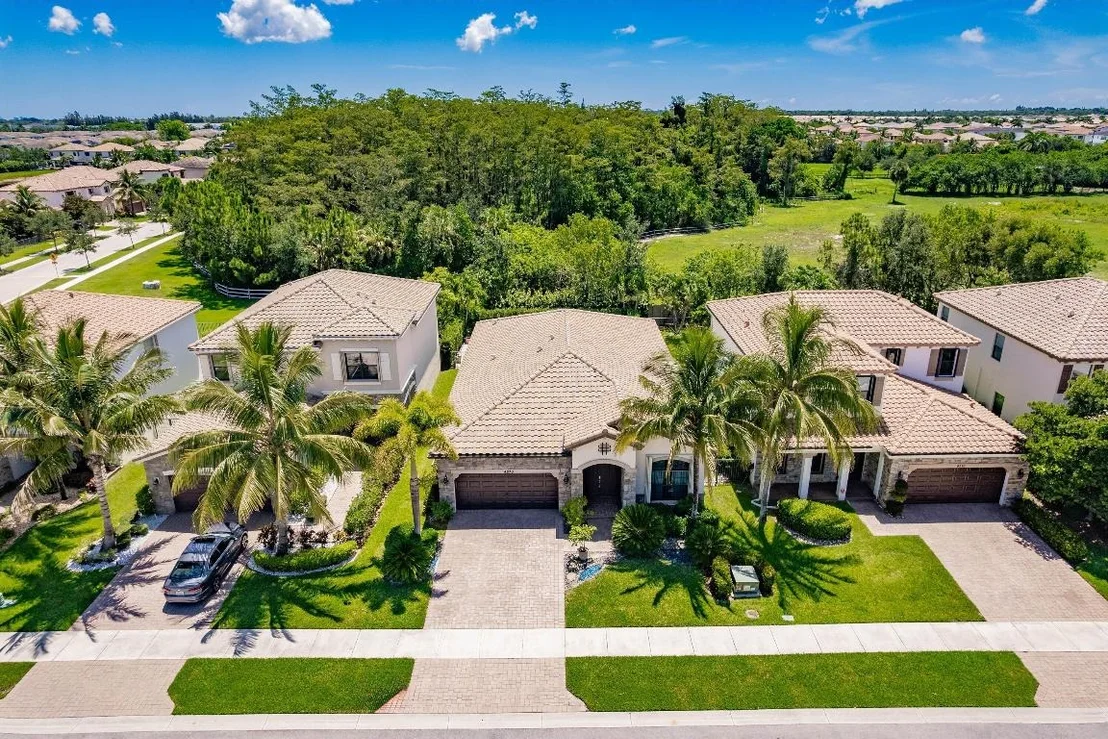 Photo of 4570 Willow Run Way