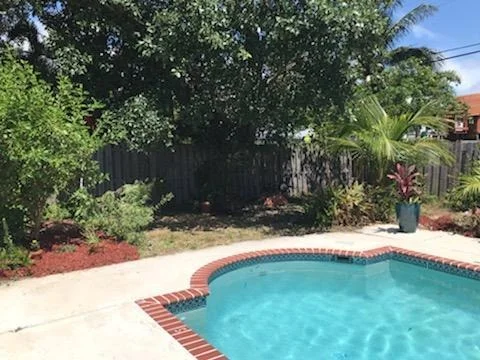 Photo of 337 Orange Way
