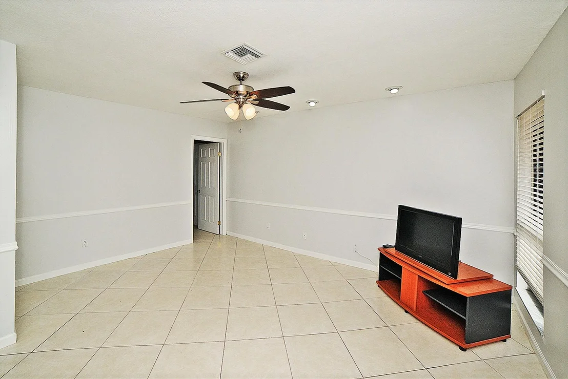 Photo of 4166 Birchwood Drive
