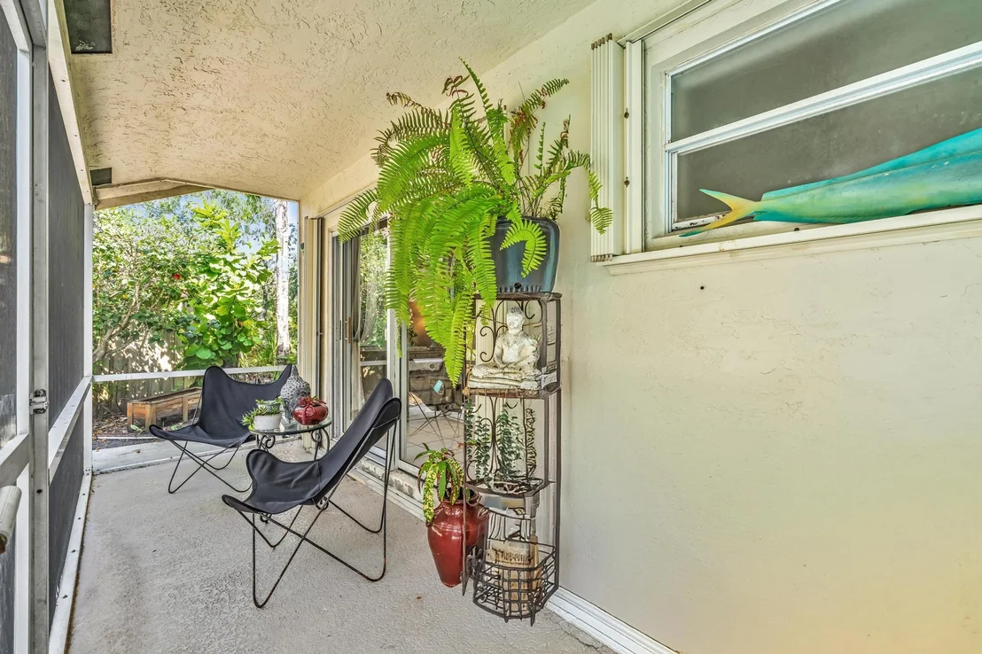 Photo of 498 Oregon Lane