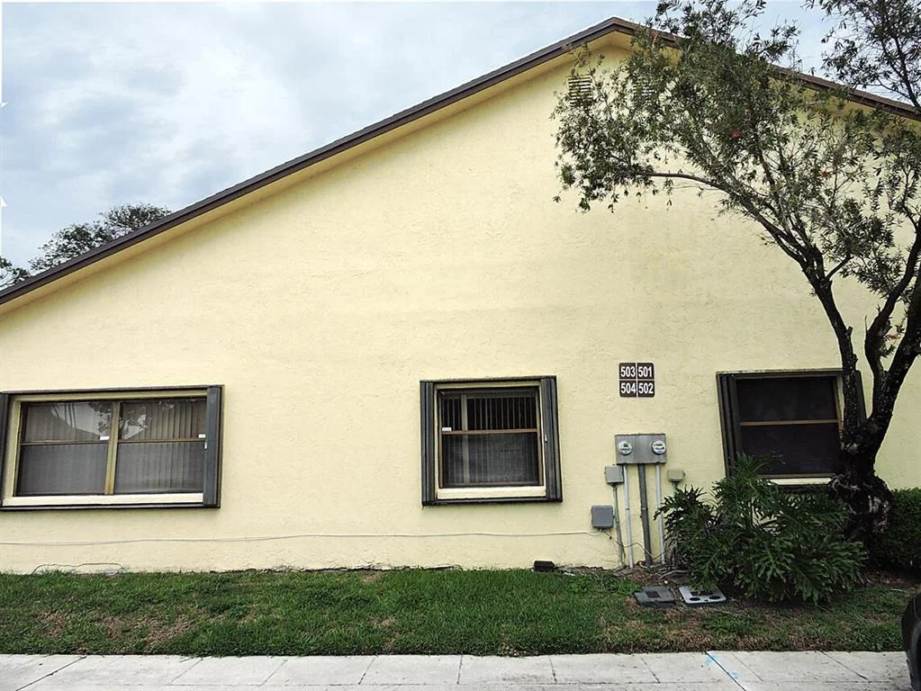 Photo of 504 Springdale Circle