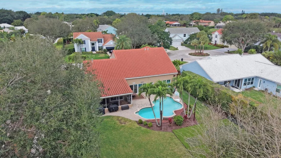 Photo of 1008 Pine Lake Circle